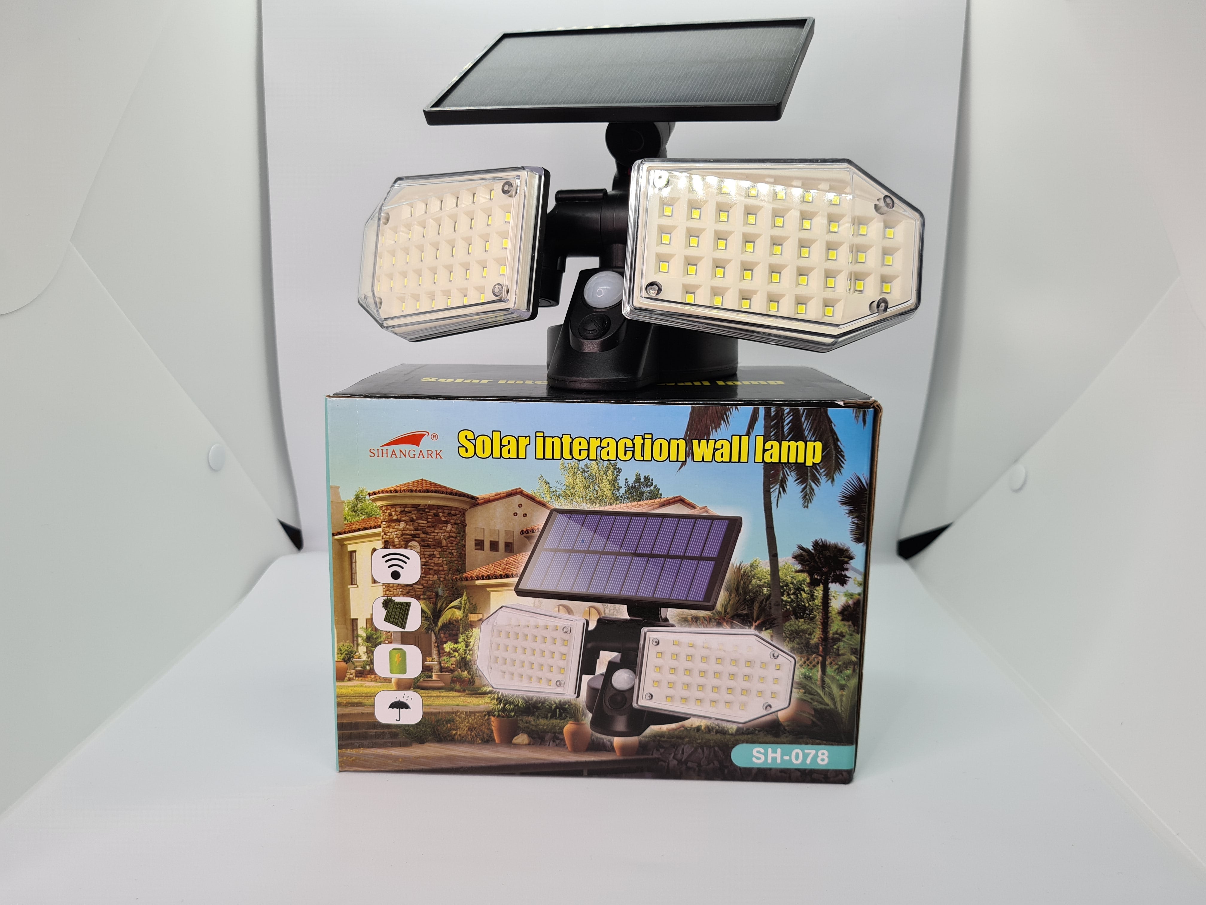 Lampa cu incarcare Solara 150W Leduri COB Senzor de Miscare Generatie Noua FLY02
